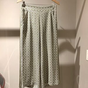 Max Studio designed pants🫶🏻